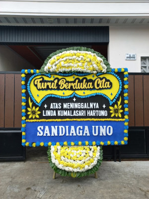 Papan Bunga Duka di Banyu Urip